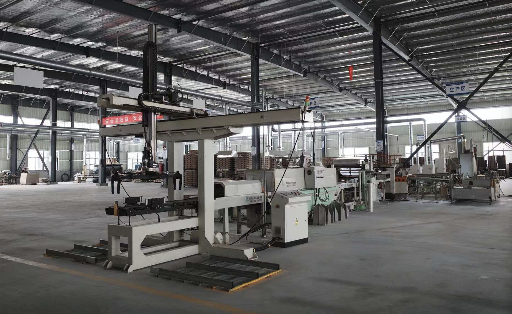 Waterproof laminate flooring water submersion test in Darby Flooring factory